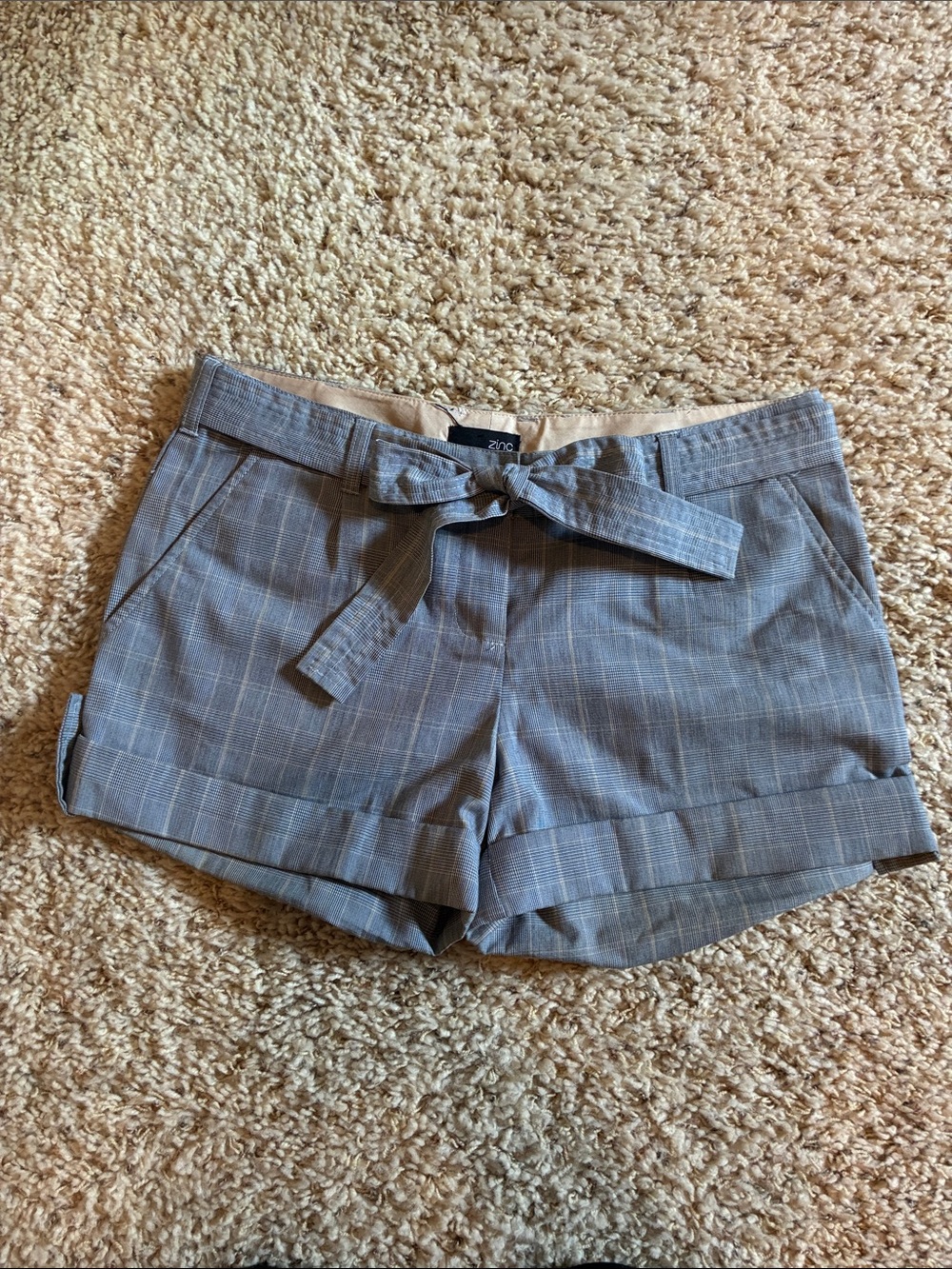 ZINC Pinstripe Plaid Button Cuffed Shorts EUC